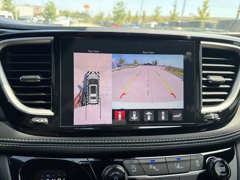 New 2026 Chrysler Pacifica Select FWD image 25