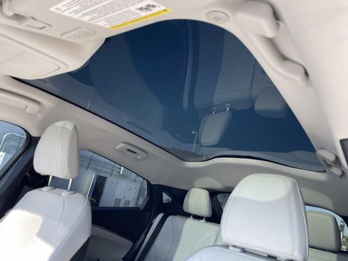 Used 2022 Ford Mustang Mach-E Premium w/ Ice White Appearance Package RWD image 19