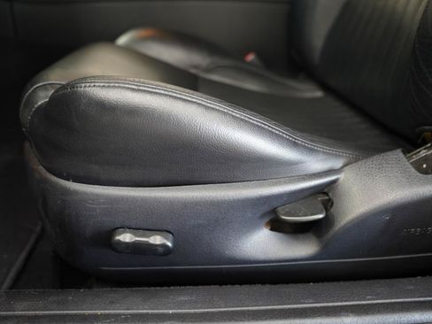 Used 2004 Ford Thunderbird RWD image 20