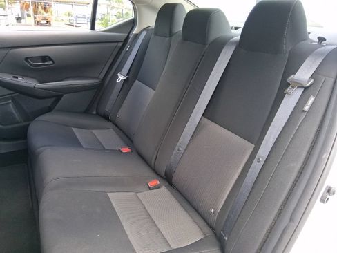 Used 2025 Nissan Sentra SV FWD image 12