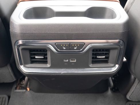 Used 2025 GMC Sierra 3500 Denali Ultimate AWD/4WD image 21