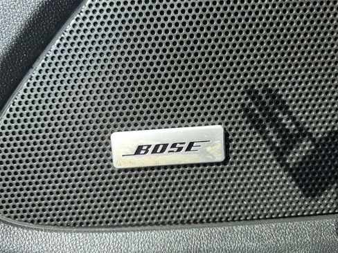 Used 2023 Chevrolet Equinox Premier image 20