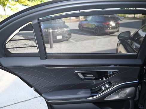 Used 2022 Mercedes-Benz S 580 4MATIC Sedan image 36