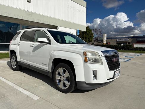 Used 2014 GMC Terrain SLT w/ Safety Package image 3