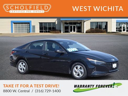 Used 2021 Hyundai Elantra SE image 1
