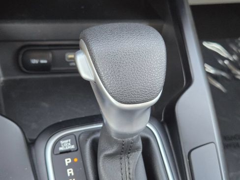 Certified 2025 Kia Soul LX w/ LX Technology Package FWD image 27