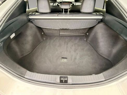 Used 2022 Toyota Prius XLE FWD image 7