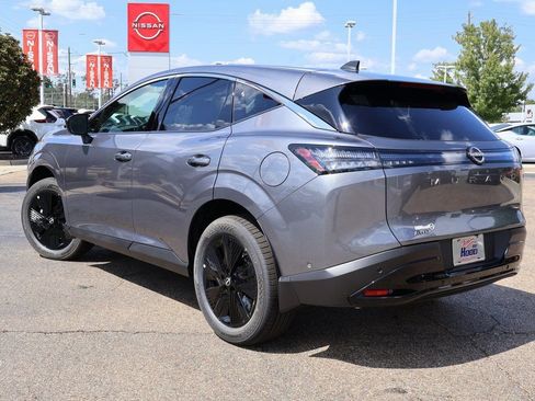 New 2025 Nissan Murano SV w/ Cargo Package image 2