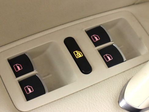 Used 2016 Volkswagen Passat 1.8T SE w/ Lighting Package image 27