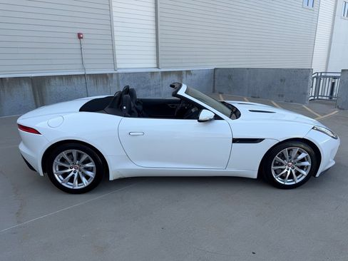 Used 2015 Jaguar F-TYPE Convertible RWD image 2