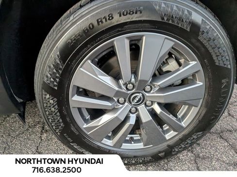 Used 2025 Nissan Pathfinder SV image 42