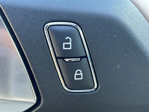 Used 2024 Ford Bronco Outer Banks image 24