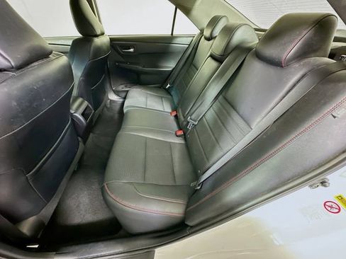 Used 2017 Toyota Camry SE FWD image 21