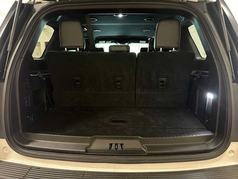 Used 2019 Ford Expedition XLT w/ Equipment Group 201A AWD/4WD image 29