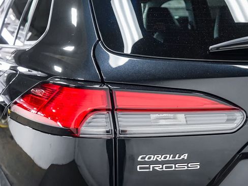 Certified 2026 Toyota Corolla Cross XLE w/ Convenience Package FWD image 10