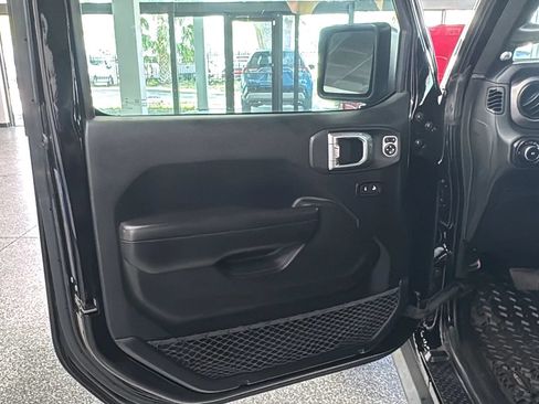 Used 2019 Jeep Wrangler Sport AWD/4WD image 24
