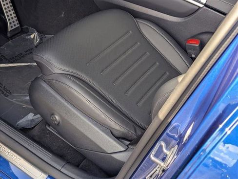 New 2026 Mercedes-Benz GLC 300 image 4