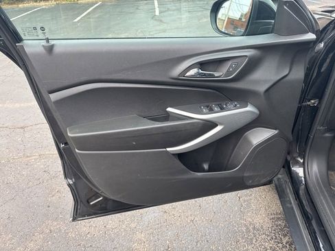 Used 2024 Chevrolet Trax RS w/ Driver Confidence Package image 10