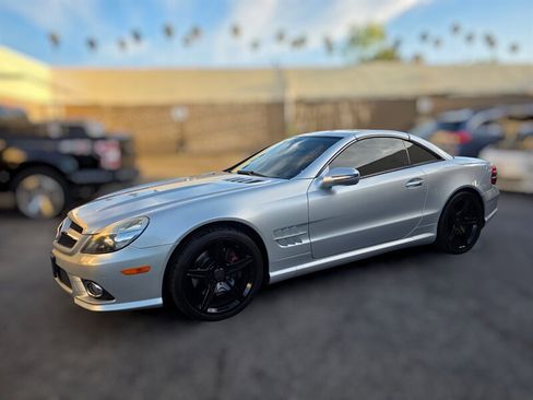 Used 2012 Mercedes-Benz SL 550 image 8