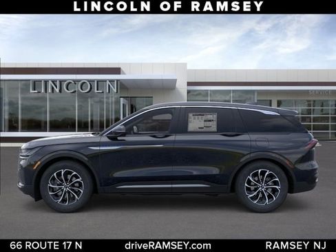 New 2026 Lincoln Nautilus Premier AWD/4WD image 3