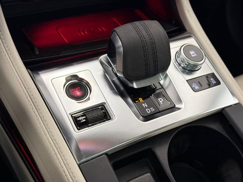 Used 2022 Jaguar F-PACE S image 32