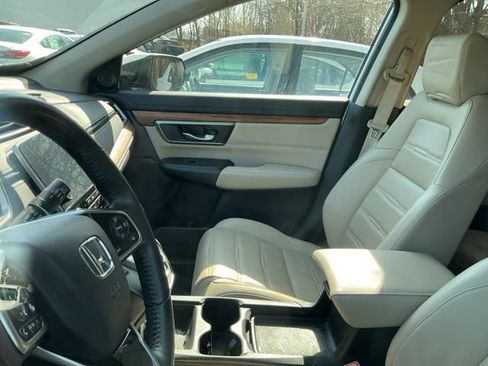 Used 2019 Honda CR-V Touring image 11