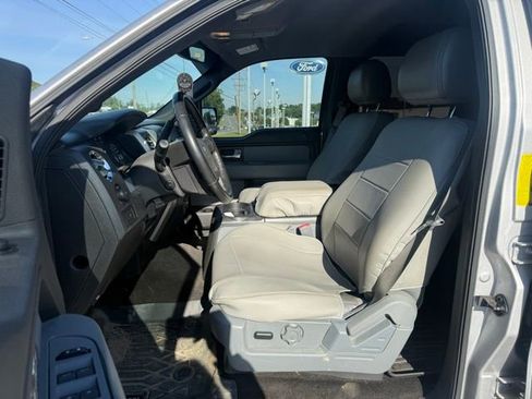 Used 2014 Ford F150 XLT w/ Equipment Group 302A Luxury AWD/4WD image 17