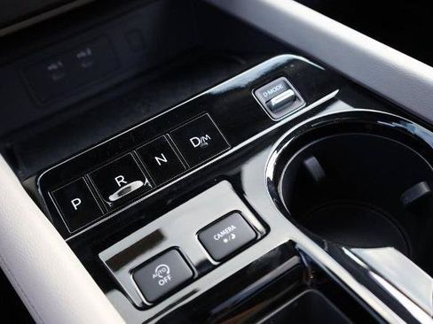 Used 2025 Nissan Murano SL AWD/4WD image 19