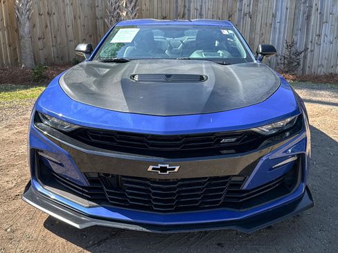 Used 2019 Chevrolet Camaro SS RWD image 20