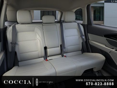 New 2026 Lincoln Nautilus Premier AWD/4WD image 11
