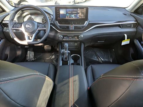 New 2025 Nissan Altima 2.5 SR w/ SR Premium Package image 23