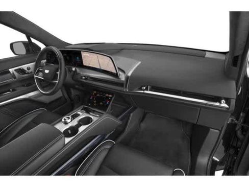 Used 2026 Cadillac Vistiq Platinum image 16