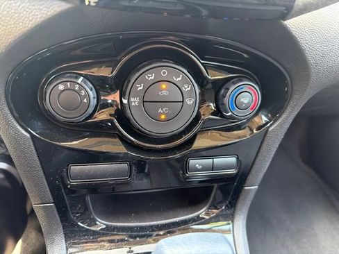 Used 2019 Ford Fiesta SE w/ Equipment Group 201A FWD image 14