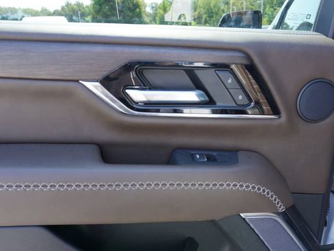 Used 2026 GMC Yukon XL Denali Ultimate AWD/4WD image 22