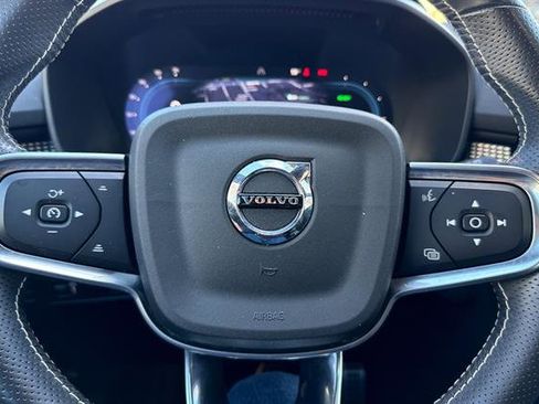 Used 2021 Volvo XC40 P8 Recharge w/ Advanced Package image 25