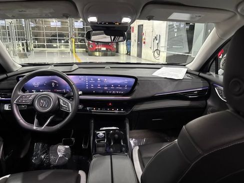 Used 2025 Buick Envision Sport Touring AWD/4WD image 35