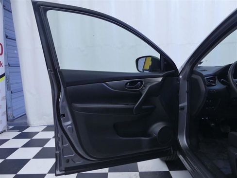 Used 2021 Nissan Rogue Sport S AWD/4WD image 23