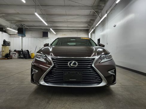Used 2016 Lexus ES 350 image 31
