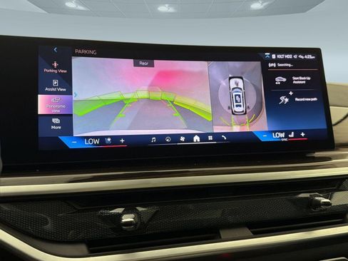 Used 2026 BMW X7 xDrive40i AWD/4WD image 21
