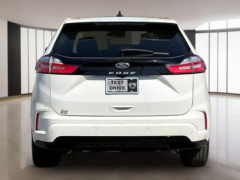 Used 2022 Ford Edge ST-Line image 5