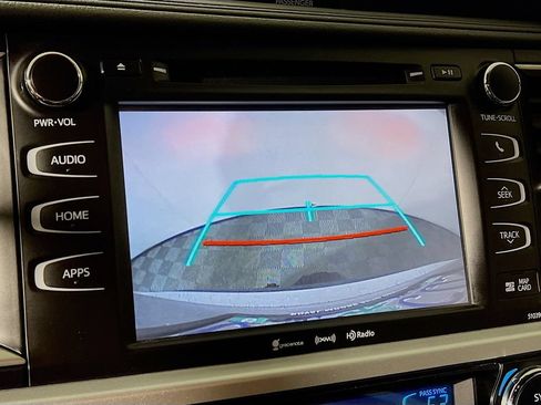 Certified 2019 Toyota Highlander XLE AWD/4WD image 12