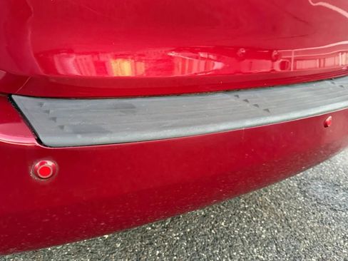 Used 2012 Kia Sedona LX image 45