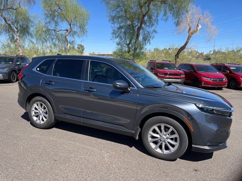 Used 2025 Honda CR-V EX image 6