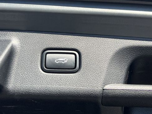 Used 2024 Hyundai Palisade Calligraphy image 27