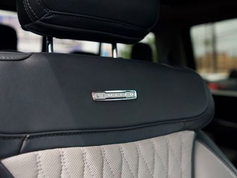 Used 2022 Ford F150 Limited AWD/4WD image 19
