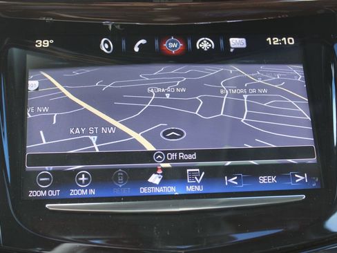 Used 2020 Cadillac Escalade Premium Luxury image 16