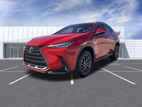 Used 2025 Lexus NX 250 FWD w/ Accessory Package (Z2) image 4