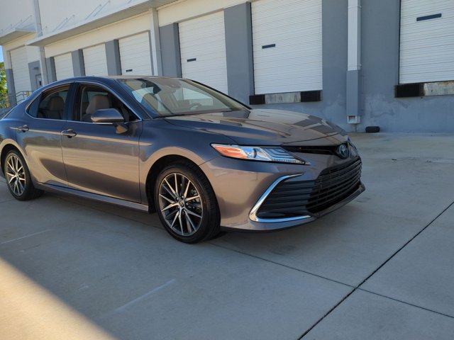 Certified 2024 Toyota Camry XLE FWD image 3