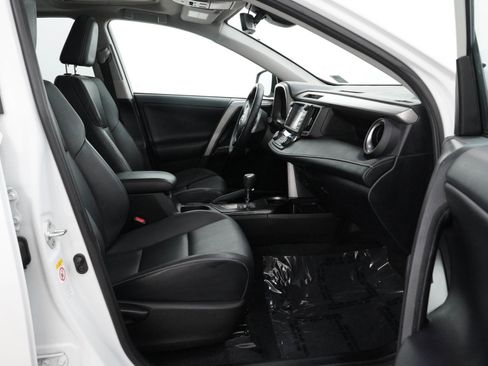 Used 2018 Toyota RAV4 Platinum AWD/4WD image 12