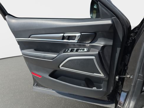 Used 2022 Kia Telluride S AWD/4WD image 24